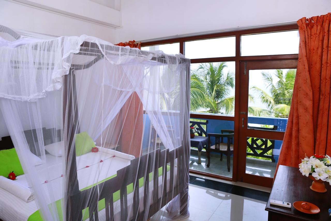 Southern Star Hotel Bentota Esterno foto