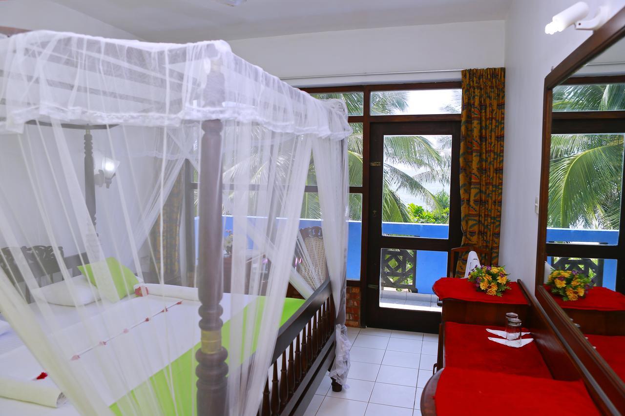 Southern Star Hotel Bentota Esterno foto