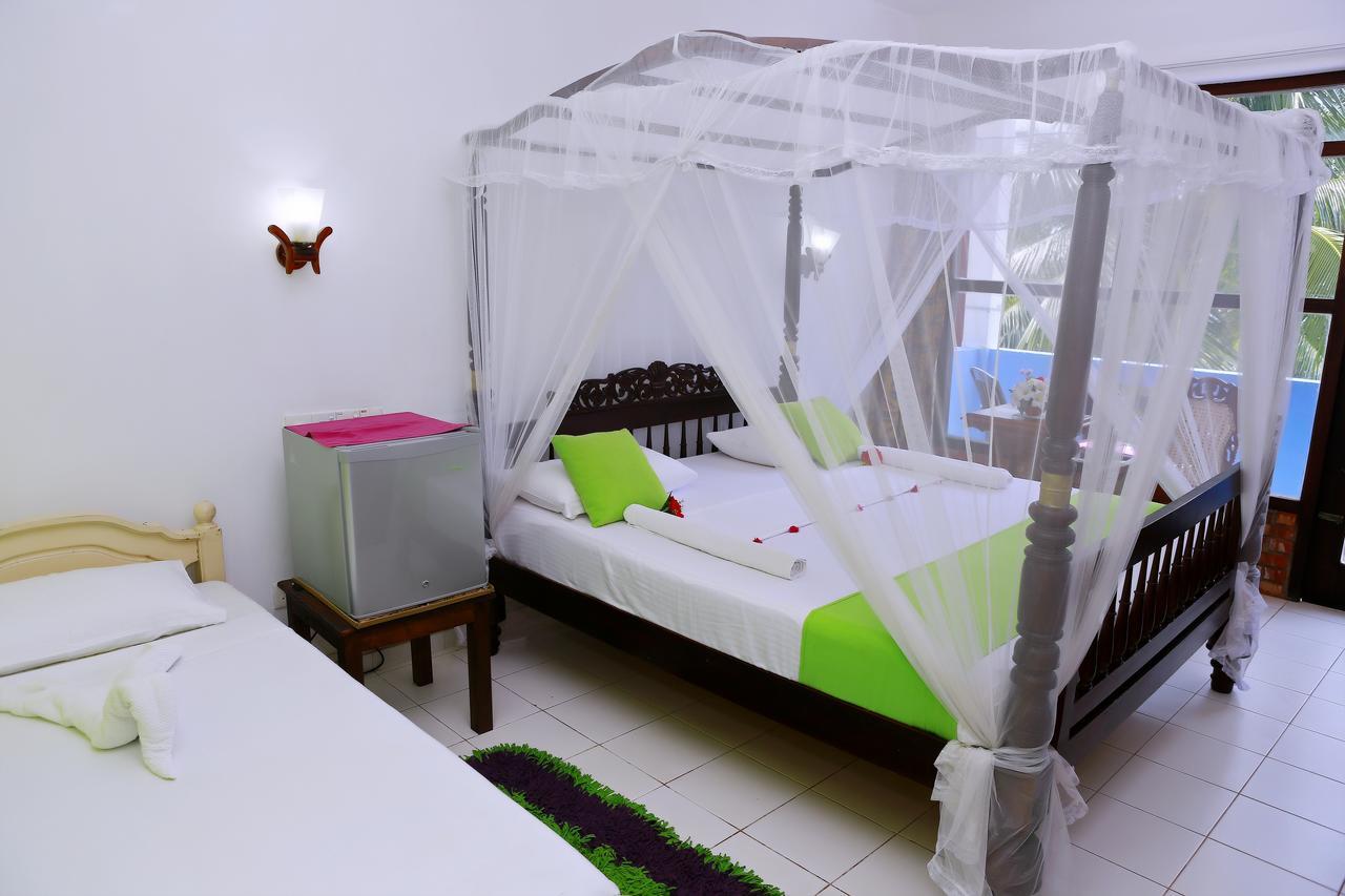 Southern Star Hotel Bentota Esterno foto