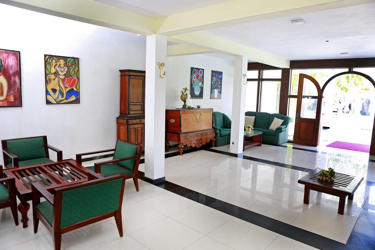 Southern Star Hotel Bentota Esterno foto
