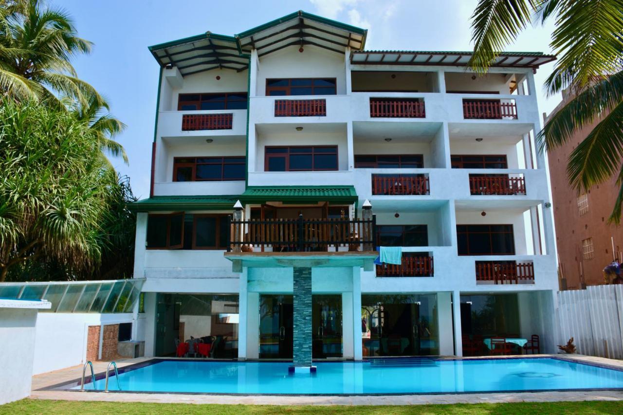 Southern Star Hotel Bentota Esterno foto
